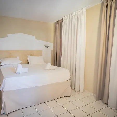 Aparthotel Parthenis Hotel&suites 3*