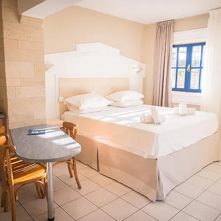 Aparthotel Parthenis Hotel&suites 3*