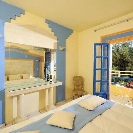 Aparthotel Parthenis Hotel&suites