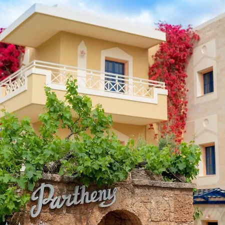 Aparthotel Parthenis &