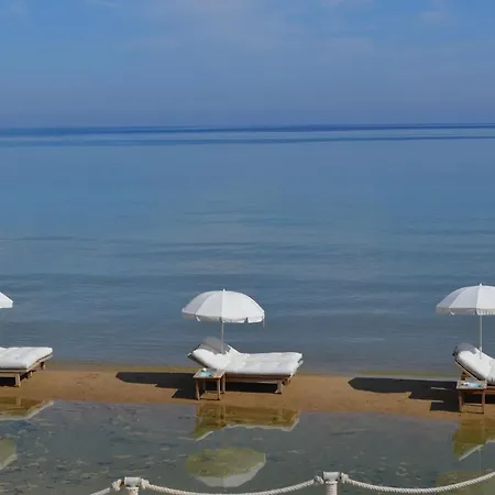 Aparthotel Parthenis & 3*